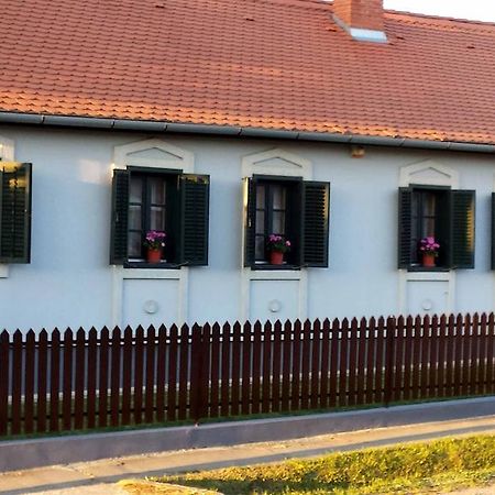 Готель Szentgyoergyvoelgy Vendeghaz Orseg Szentgyorgyvolgy Екстер'єр фото